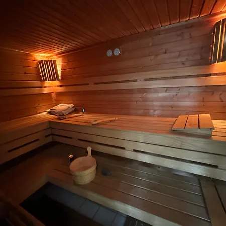 Bel Design Entoure De Nature Avec Piscine Ле-Лож-ан-Жоза